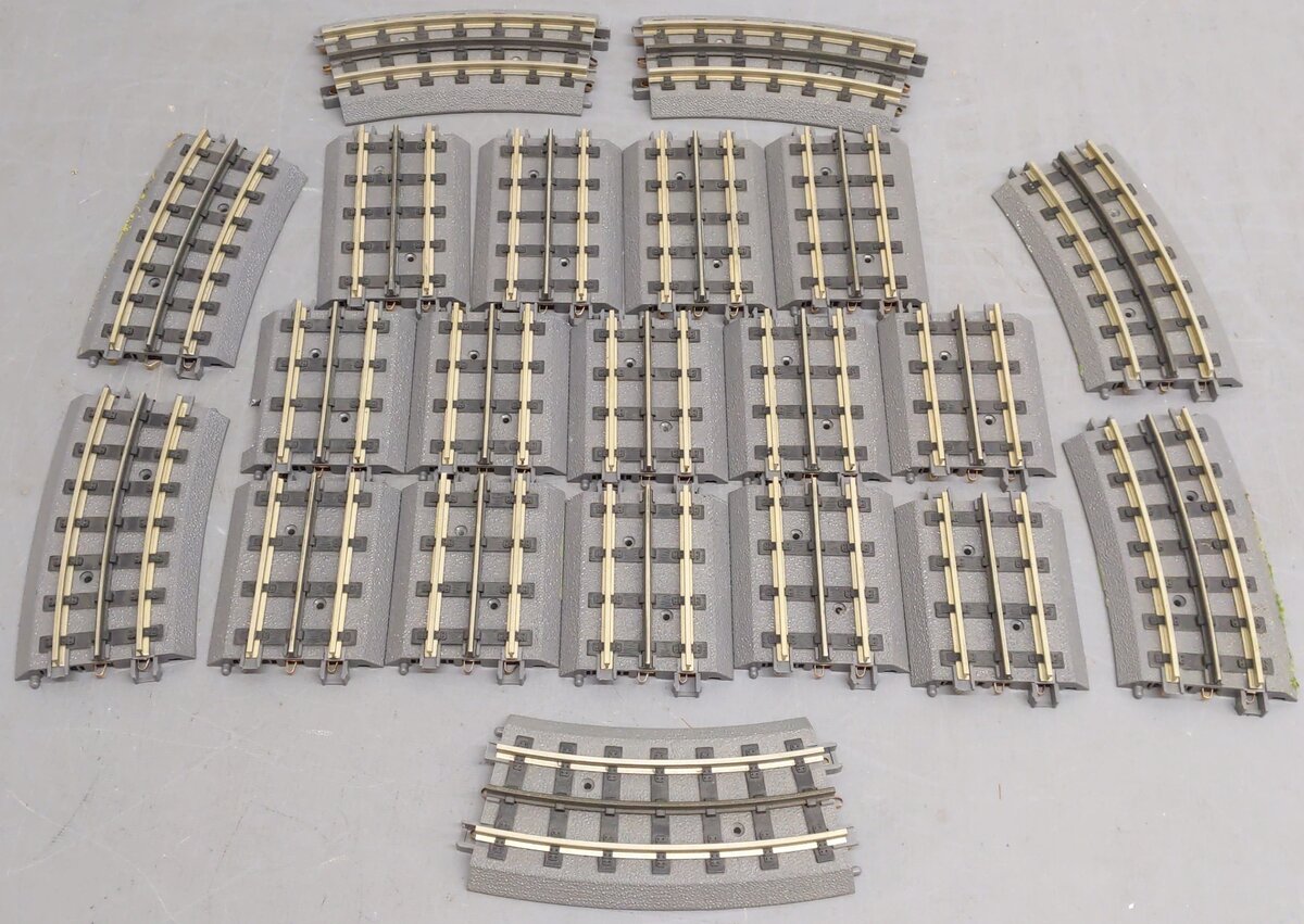 MTH Assorted Real Trax Track Sections 40-1017, 40-1018, 40-1022 [21] VG