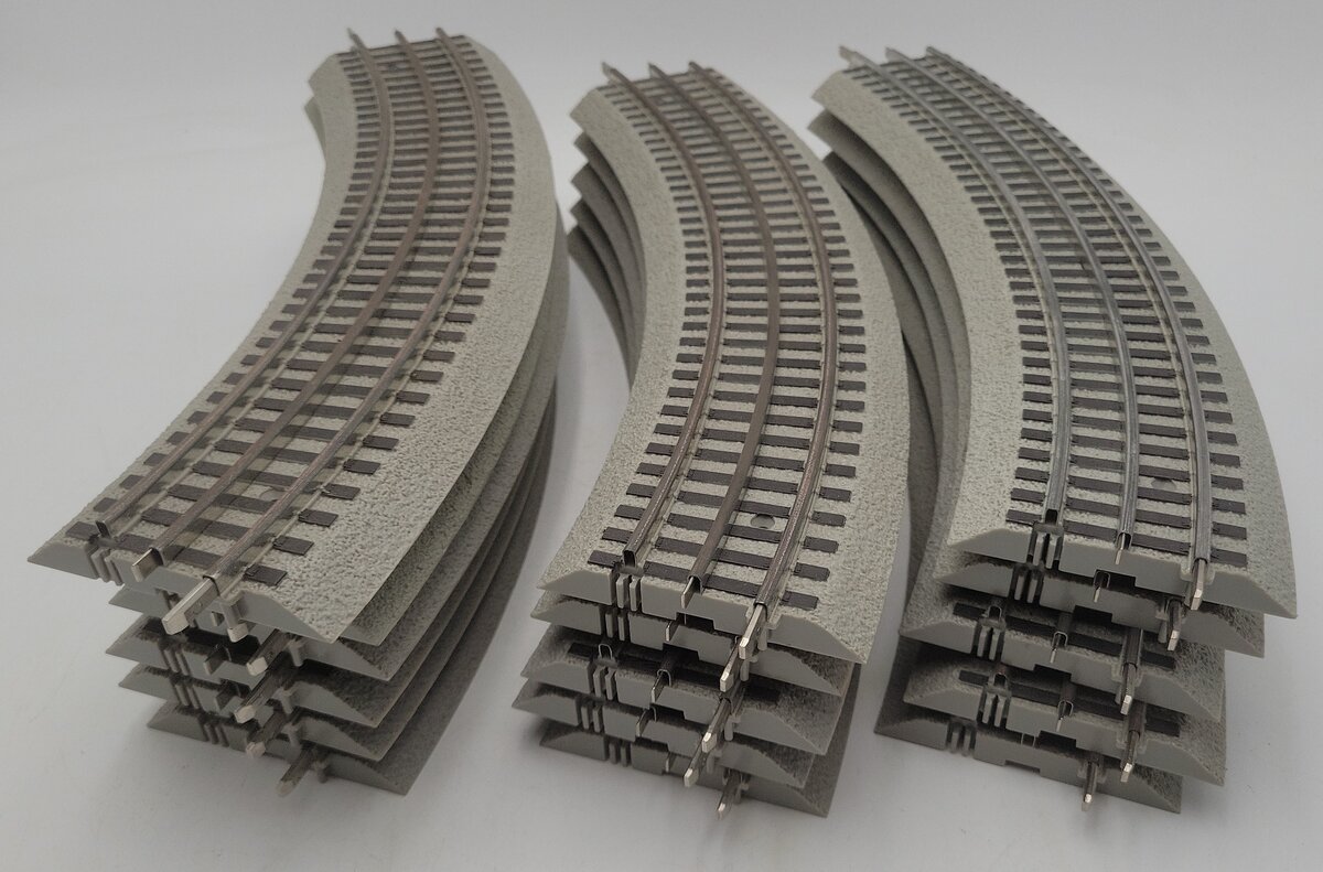 Lionel 6-12015 FasTrack O36 45-Degree Curved Track Sections (16) EX