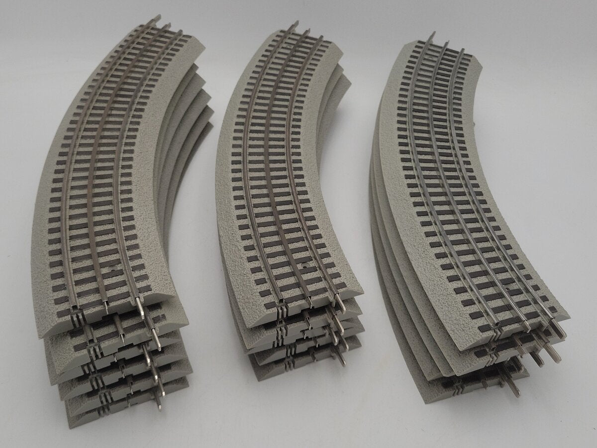 Lionel 6-12015 FasTrack O36 45-Degree Curved Track Sections (16) EX