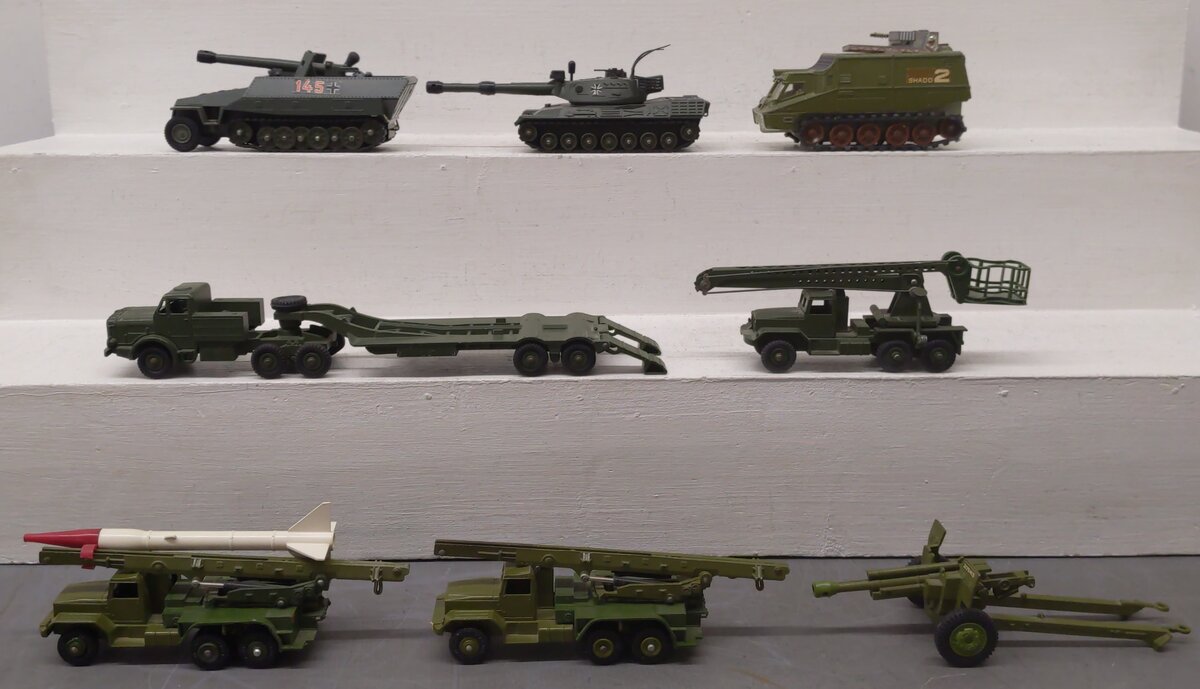 Dinky Toys 1:43 Scale Assorted Die-Cast Military Vehicles [8] VG