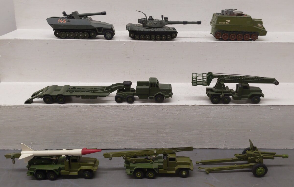 Dinky Toys 1:43 Scale Assorted Die-Cast Military Vehicles [8] VG