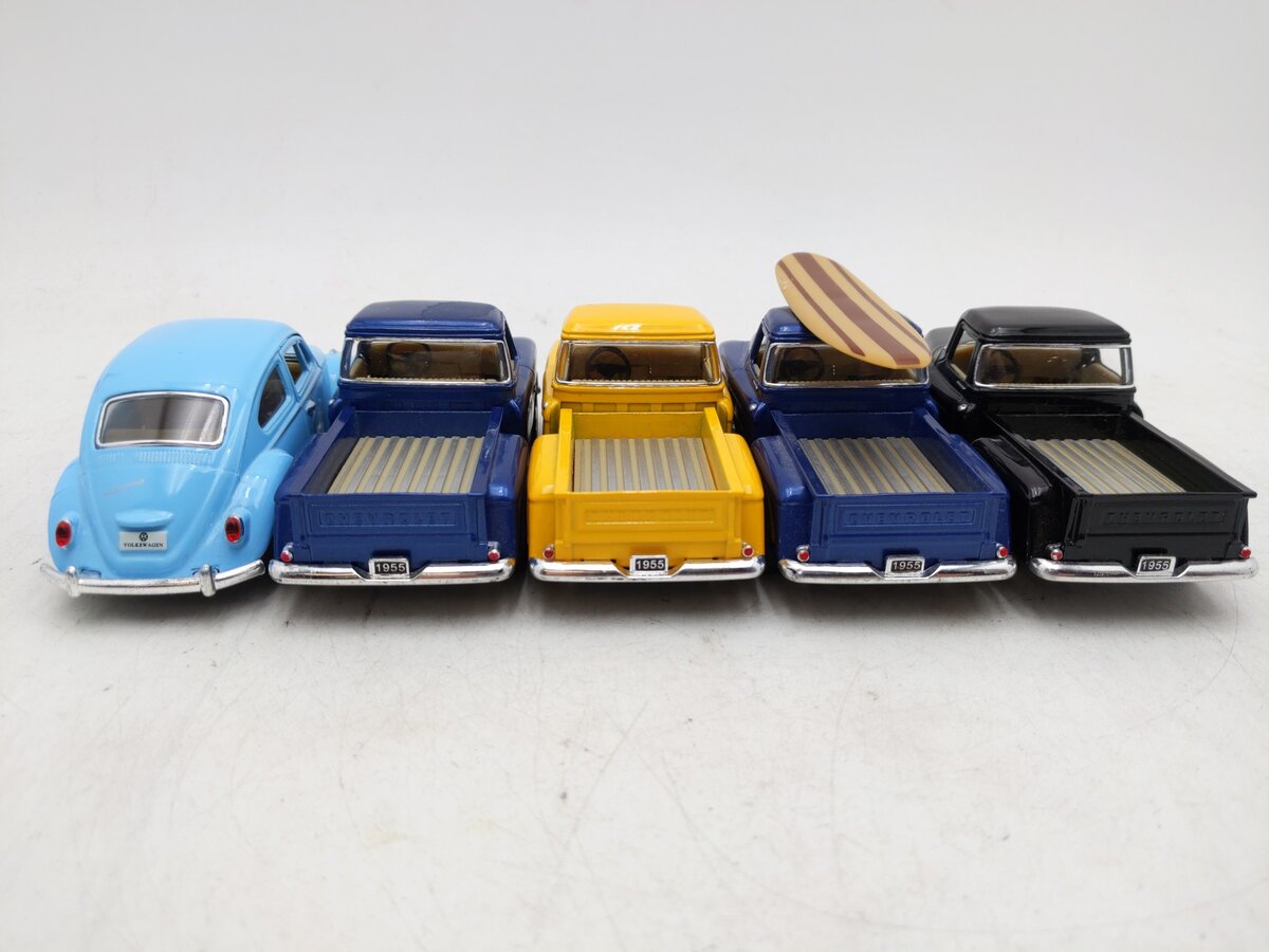 Kinsmart 1:32 Scale Assorted Cars [5] EX
