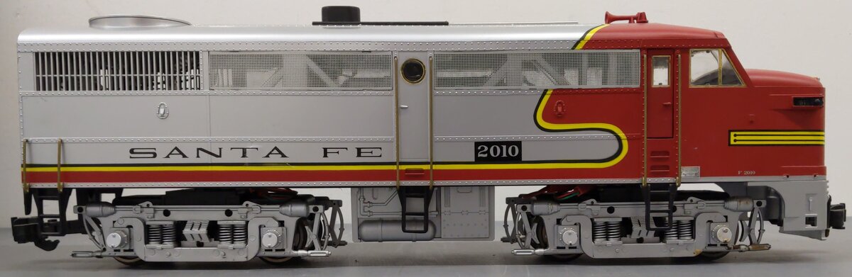 USA Trains REA-22010 G Scale Santa Fe Alco FA-1 Diesel Locomotive #2010 VG