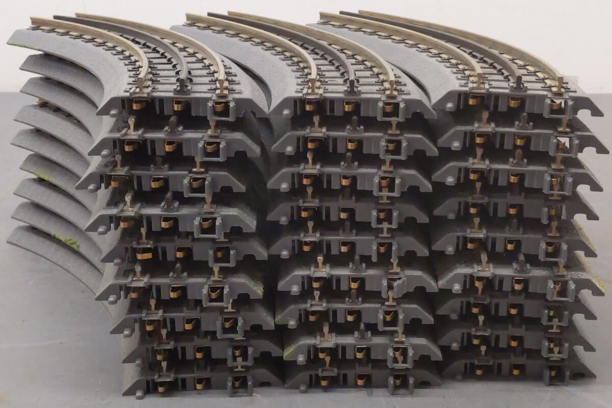 MTH 40-1002 RealTrax O31 Curved Track [27] VG/Box
