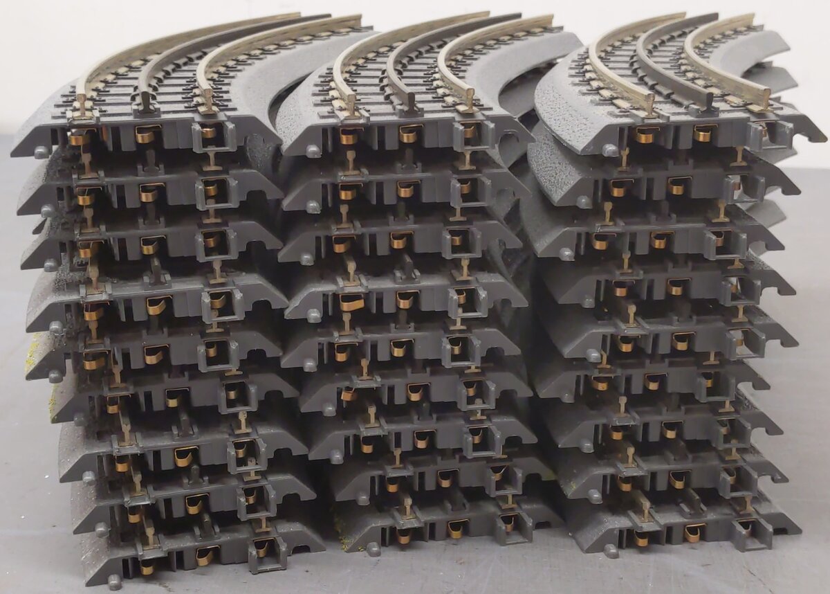 MTH 40-1002 RealTrax O31 Curved Track [27] VG/Box