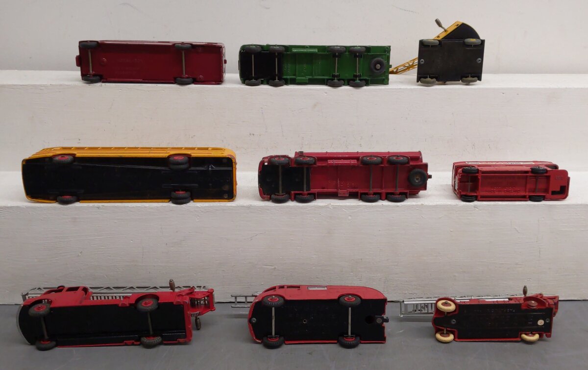 Dinky Toys 1:43 Scale Assorted Die-Cast Vehicles [9] EX