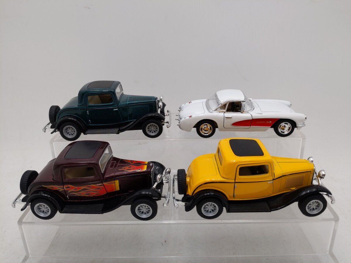 Kinsmart 1:34 Scale Assorted Cars [4] EX
