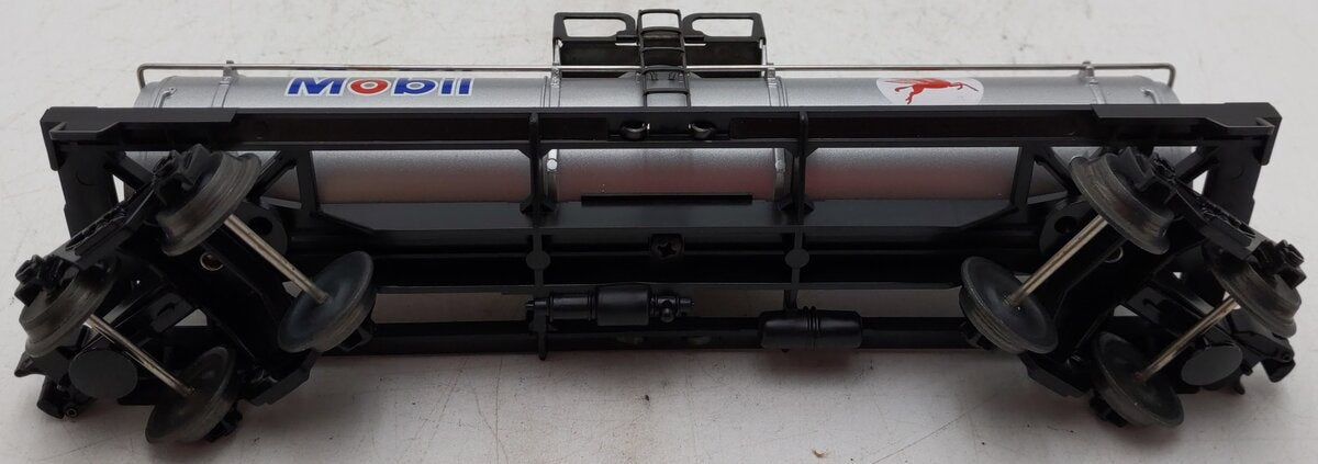 Lionel 6-16127 O Gauge Mobil Oil Corporation Single-Dome Tank Car EX/Box