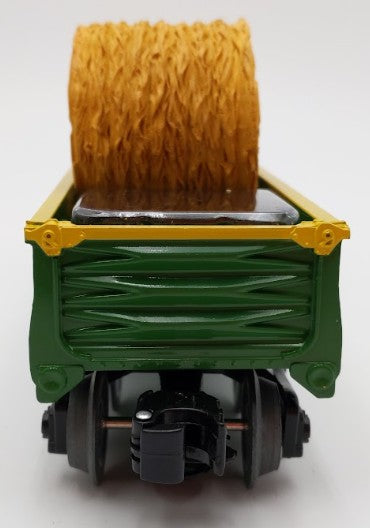 Lionel 6-84482 O Gauge John Deere Gondola with Hay Bails EX/Box