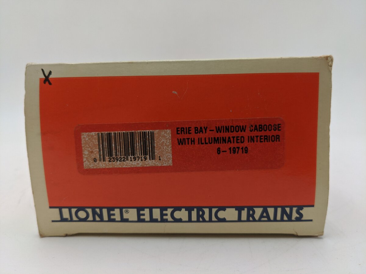 Lionel 6-19719 O Erie Bay Window Caboose W/Illuminated Interior #C-300 VG/Box