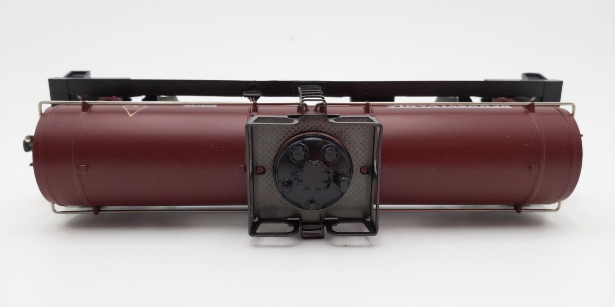 Lionel 6-6307 O Gauge Pennsylvania Single Dome Tank Car EX/Box