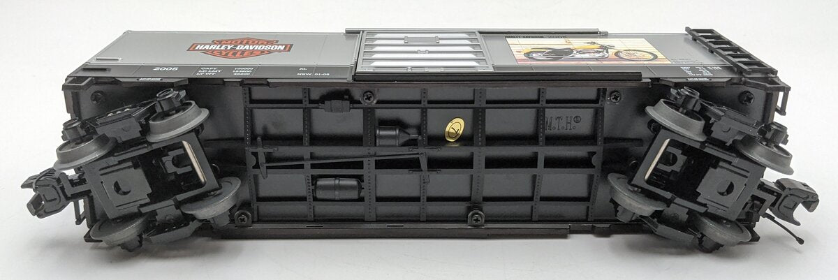 MTH 20-90173A O Gauge Harley-Davidson 2005 XL 883C Sportster 40' Boxcar LN/Box