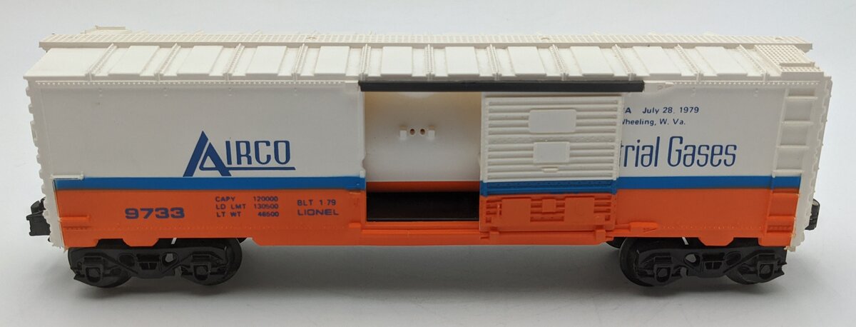 Lionel 6-9733 O Gauge Airco LCCA Boxcar with Tank VG/Box