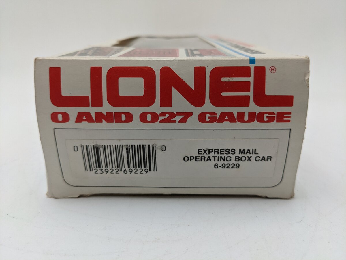 Lionel 6-9229 O Gauge Operating USPS Express Mail Boxcar EX/Box
