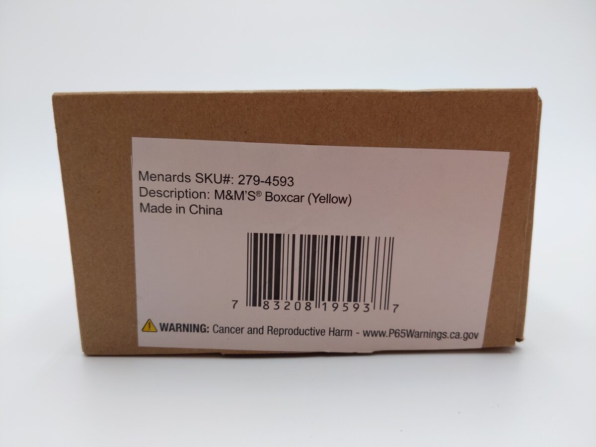 Menards 279-4593 O-Gauge M&M's Boxcar #6376 (Yellow) MT/Box