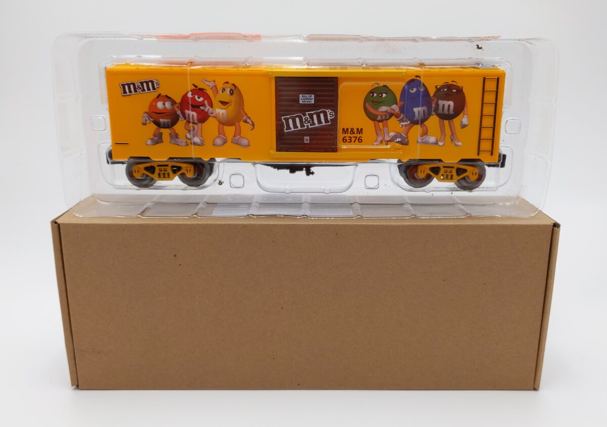 Menards 279-4593 O-Gauge M&M's Boxcar #6376 (Yellow) MT/Box