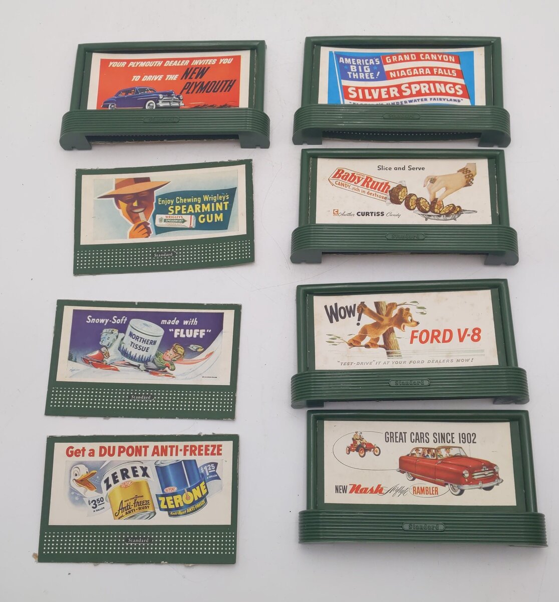 Lionel 310 Vintage Plastic Billboard Set - 8 Billboards EX/Box