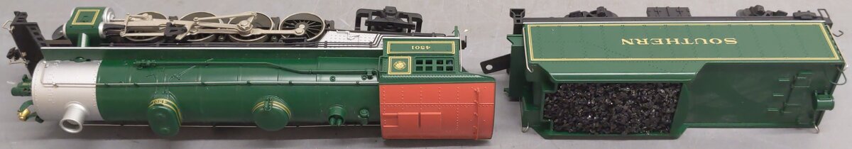 Lionel 6-18018 O Gauge Southern 2-8-2 Mikado Steam Locomotive & Tender #4501 EX/Box