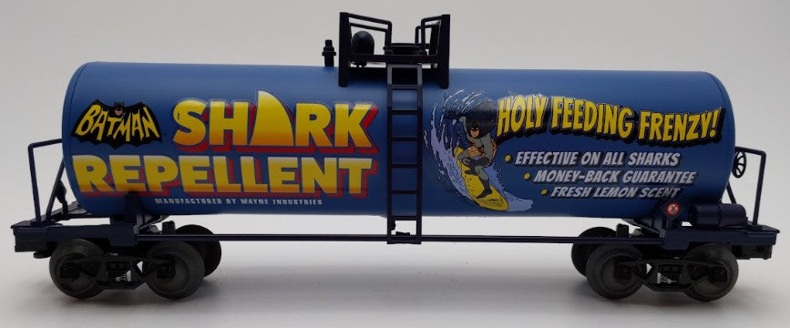 Lionel 2028280 O Gauge Batman Shark Repellent Unibody Tank Car EX/Box