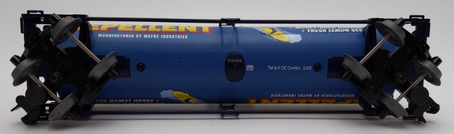 Lionel 2028280 O Gauge Batman Shark Repellent Unibody Tank Car EX/Box