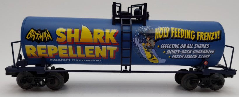 Lionel 2028280 O Gauge Batman Shark Repellent Unibody Tank Car EX/Box