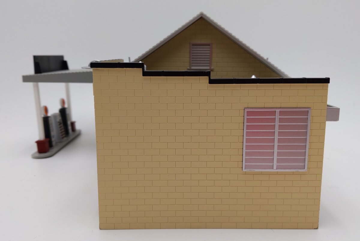 MTH 30-90327 Harley Davidson Country Gas Station EX/Box