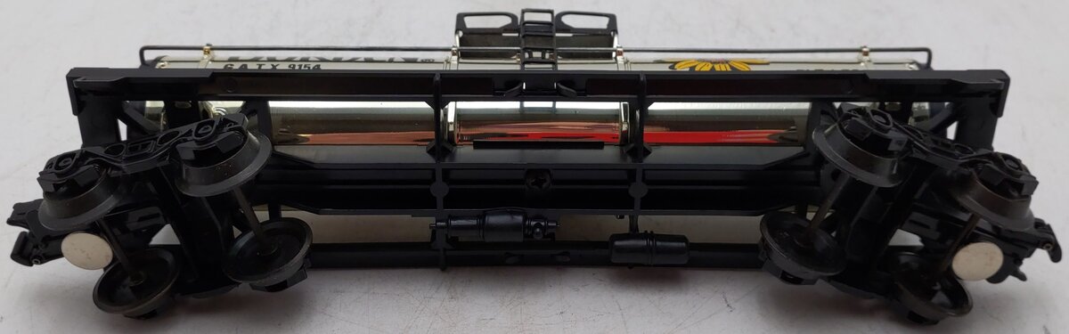 Lionel 6-9154 O Gauge Bordens Plated Gold Tank Car EX/Box
