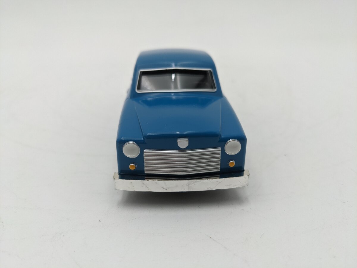 Williams 42729 O E-Z Street Blue Powered Sedan EX/Box
