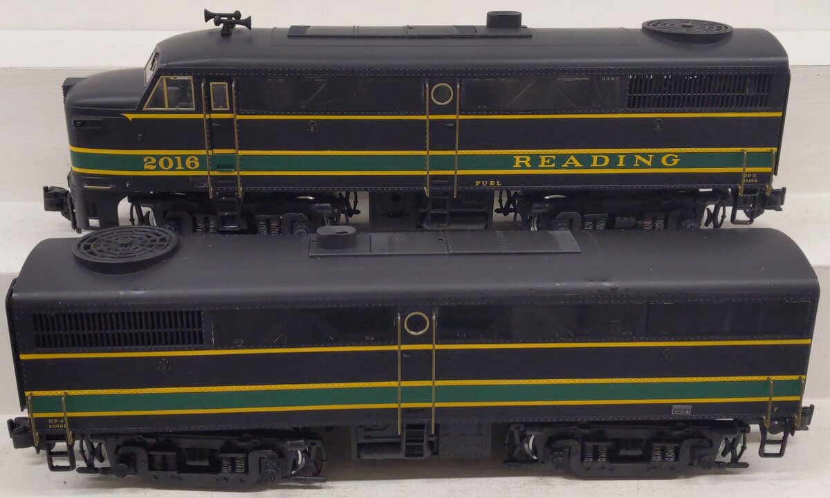 Aristo-Craft 22316 G Gauge Reading FA2 AB Diesel Locomotive Set EX/Box