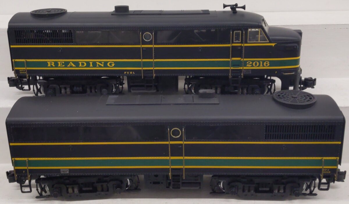 Aristo-Craft 22316 G Gauge Reading FA2 AB Diesel Locomotive Set EX/Box