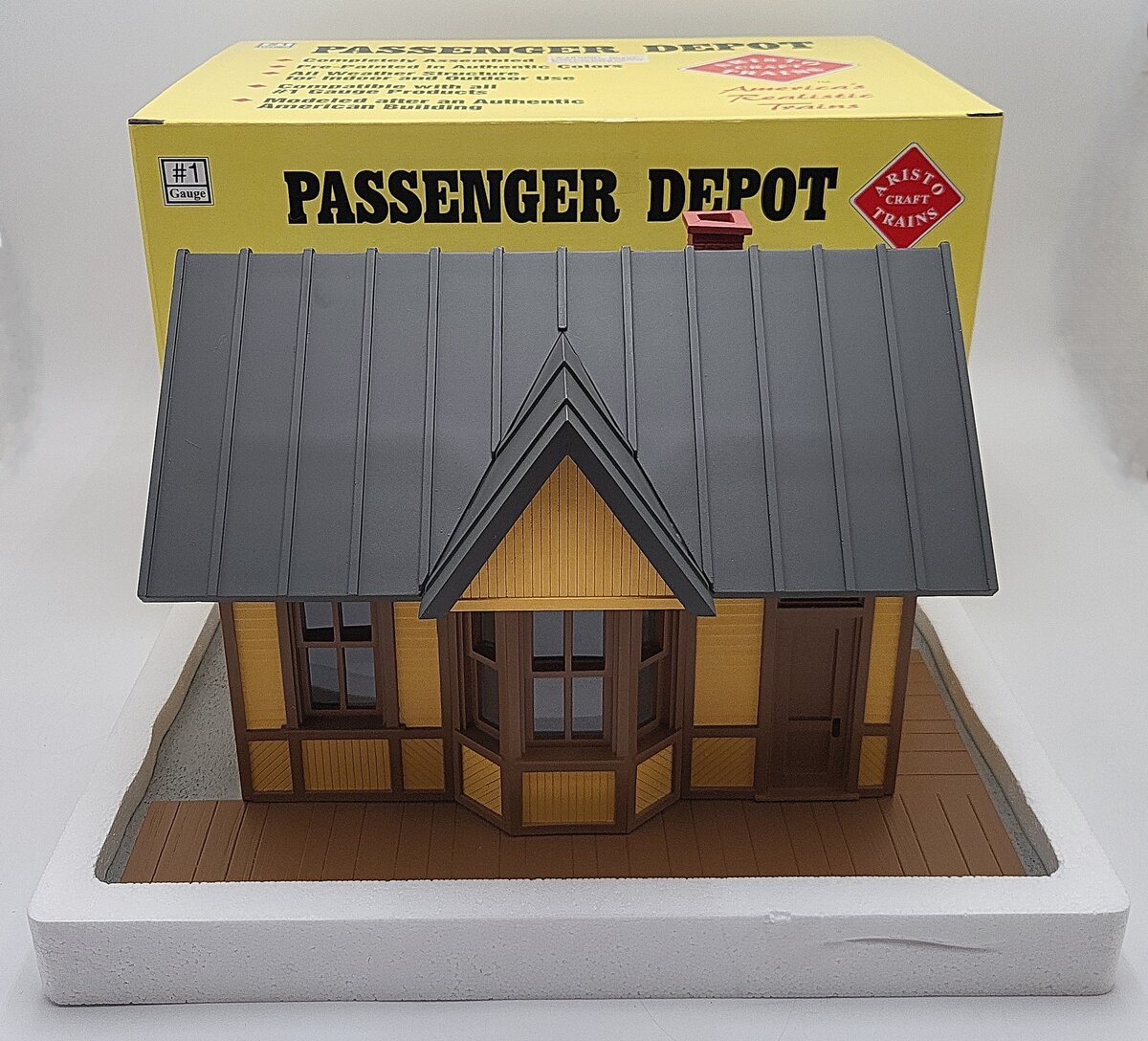 Aristo-Craft ART-7200 G Scale Passenger Depot EX/Box