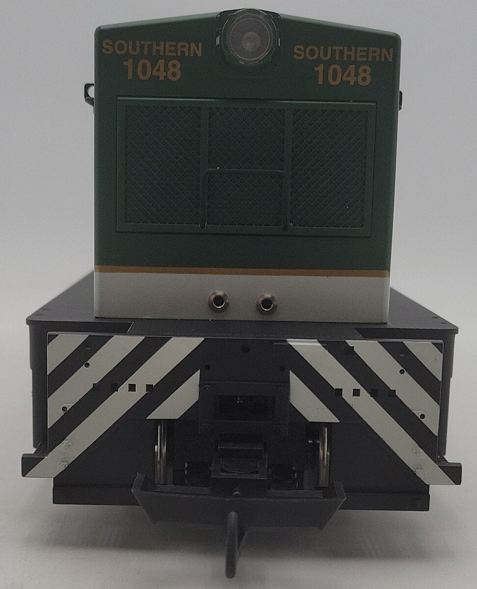 USA Trains R22030 G Scale Southern NW2 Calf Diesel Locomotive #1048 EX/Box
