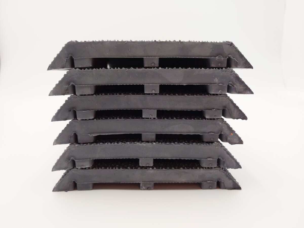 LGB 61600 G Scale Curved Track Roadbed - R3 - 2/3 (6) EX/Box