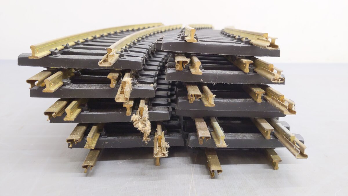 Aristo-Craft 11600 G Scale European Syle Brass 8' Diameter Curved Track (16) EX/Box