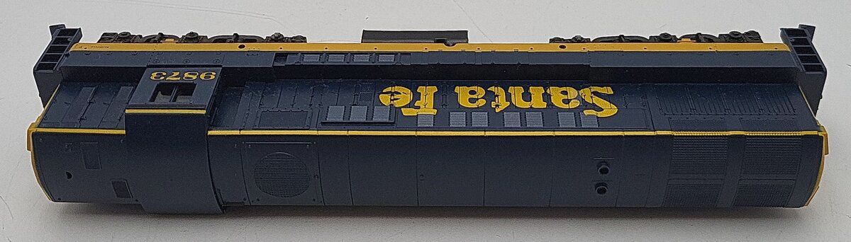Athearn 4306 HO Scale Santa Fe Powered Diesel Locomotive #9873 VG/Box