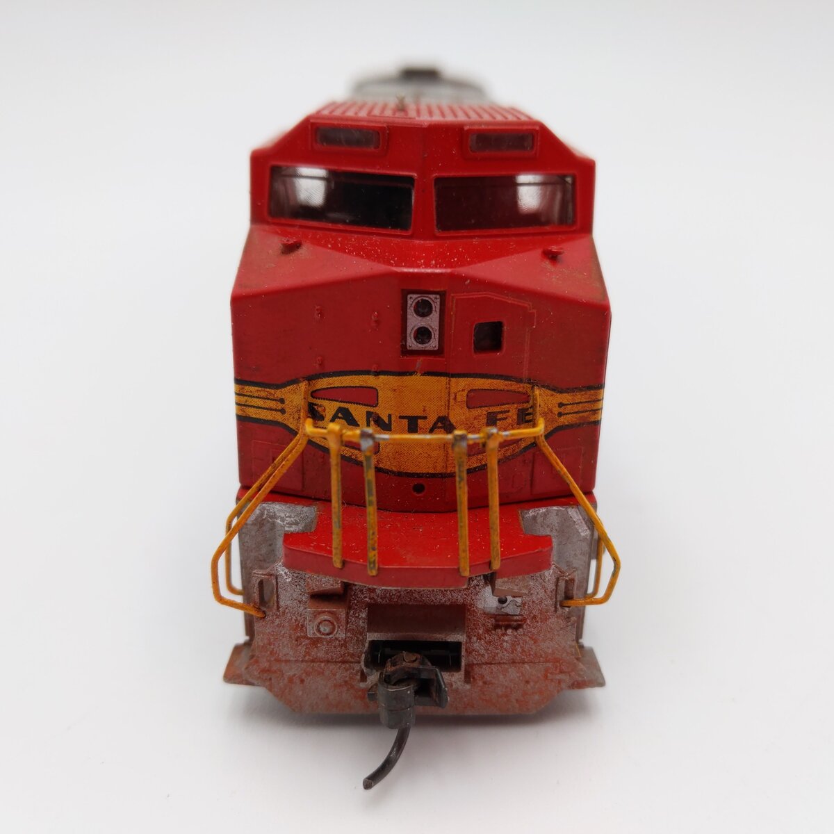 Athearn 4903 HO Custom Weathered Santa Fe C44-9W PWR Diesel Loco #611 w/DCC EX/Box