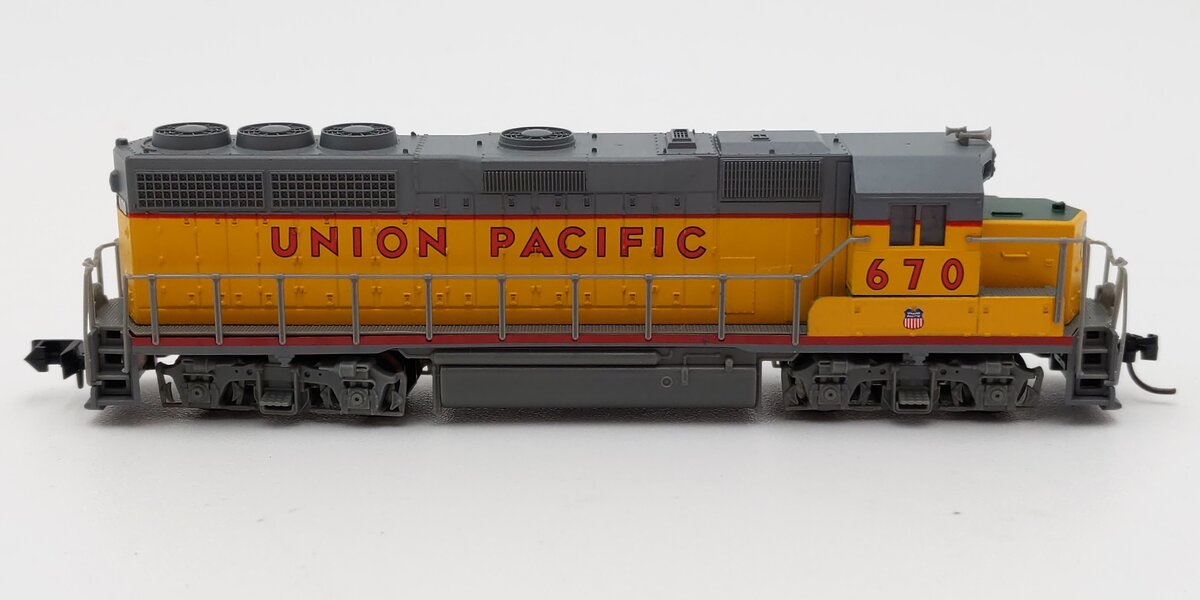 Atlas 48536 N Scale Union Pacific GP-40 Diesel Locomotive #670 LN/Box