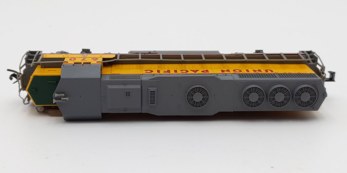 Atlas 48536 N Scale Union Pacific GP-40 Diesel Locomotive #670 LN/Box