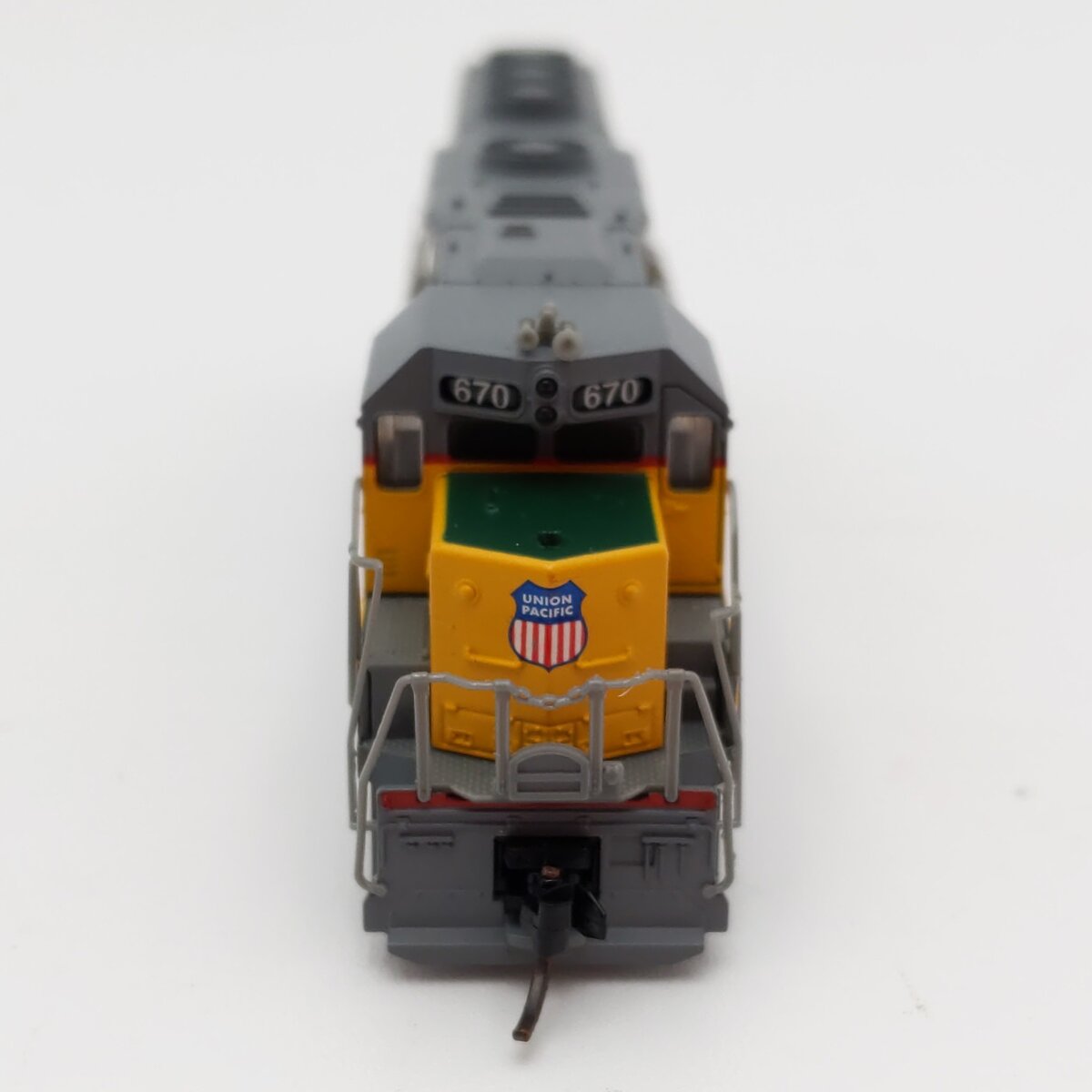 Atlas 48536 N Scale Union Pacific GP-40 Diesel Locomotive #670 LN/Box