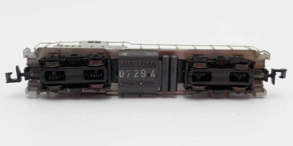 Life Like 7135 N Scale Undecorated GP18 Diesel Locomotive LN/Box