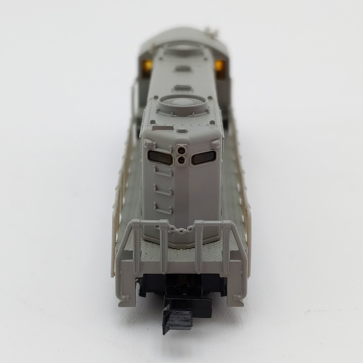 Life Like 7135 N Scale Undecorated GP18 Diesel Locomotive LN/Box