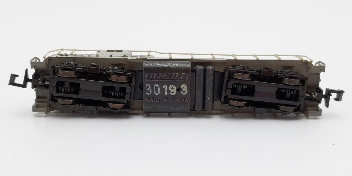 Life Like 7117 N Scale Undecorated GP18 Diesel Locomotive EX/Box