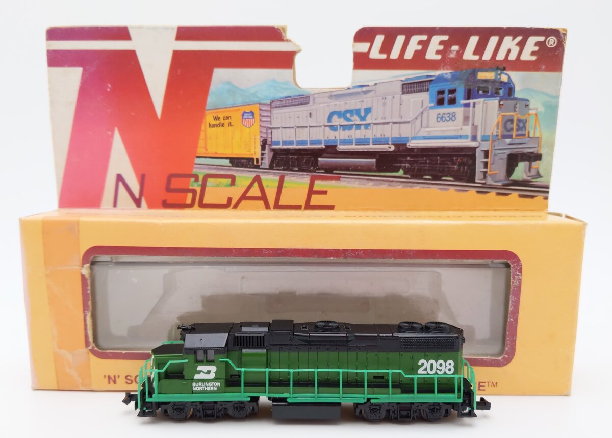 Life Like 7841 N Burlington Northern GP38 Diesel Locomotive #2098 EX/Box