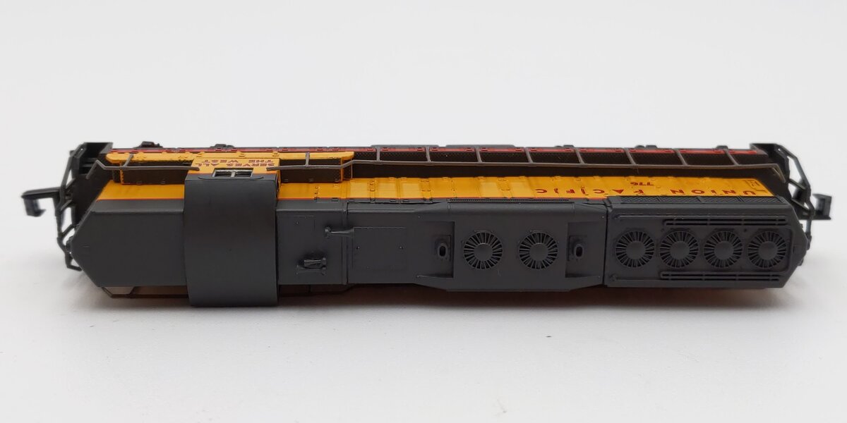 Life Like 7775 N Scale Union Pacific SD-7 Powered Diesel Locomotive #776 EX/Box