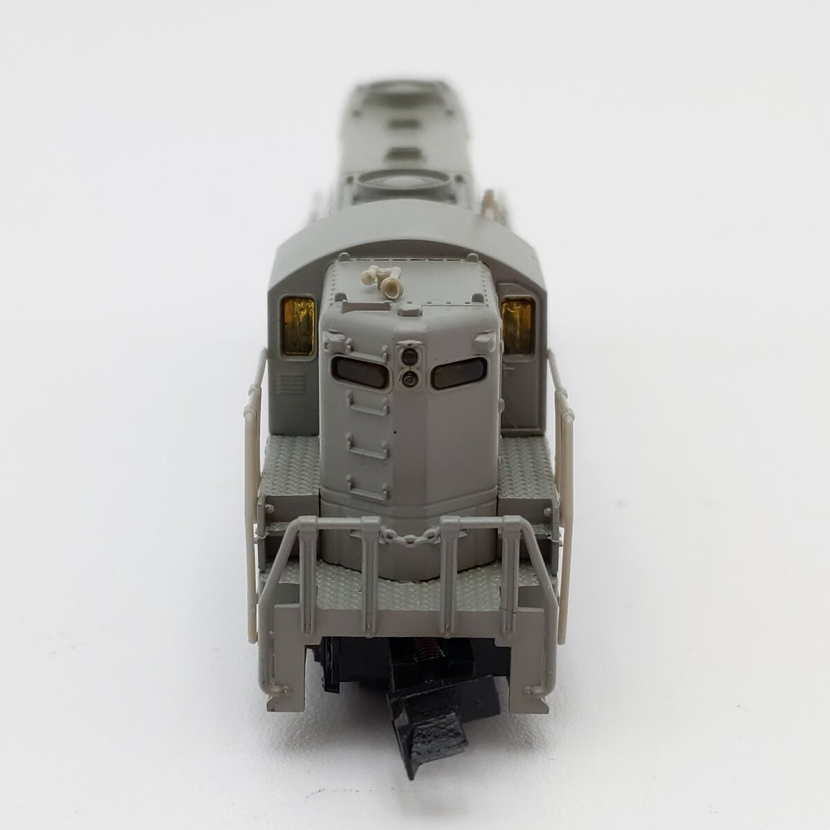 Life Like 7118 N Scale Undecorated GP18 Diesel Locomotive EX/Box