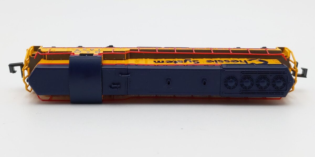 Life Like 7780 N Scale Chessie System SD-7 Powered Diesel Locomotive #1827 EX/Box