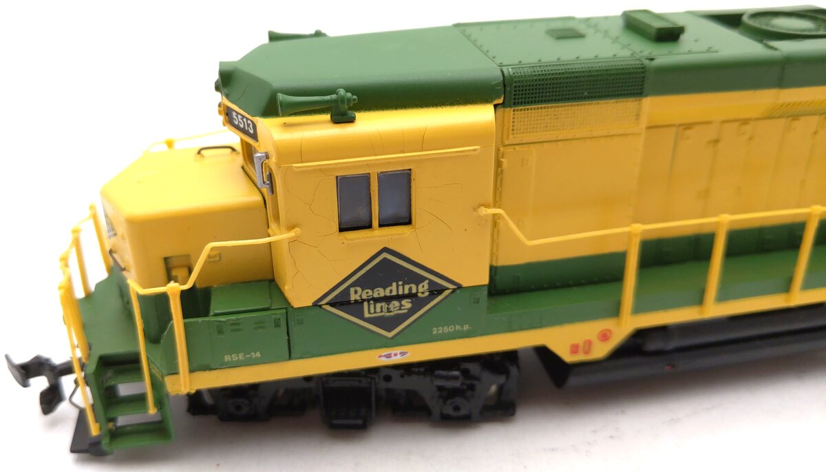 Bachmann 41-0822 HO Reading Lines GP-30 Diesel Locomotive #5513 EX/Box