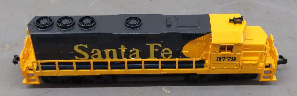 Model Power 7560 N Scale Santa Fe Diesel Locomotive #3779 LN/Box
