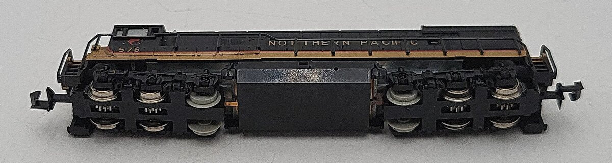 Trix 2005 N Scale Northern Pacific Diesel Locomotive #576 EX/Box