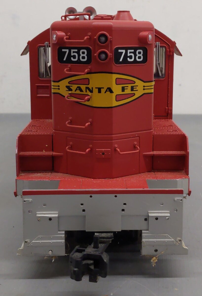 USA Trains R22107 G Scale Santa Fe EMD GP9 Diesel Locomotive #758 VG